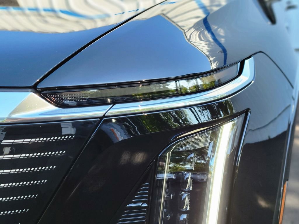 New 2026 Cadillac Vistiq Premium Luxury w/ LPO, Floor Liner Package image 10