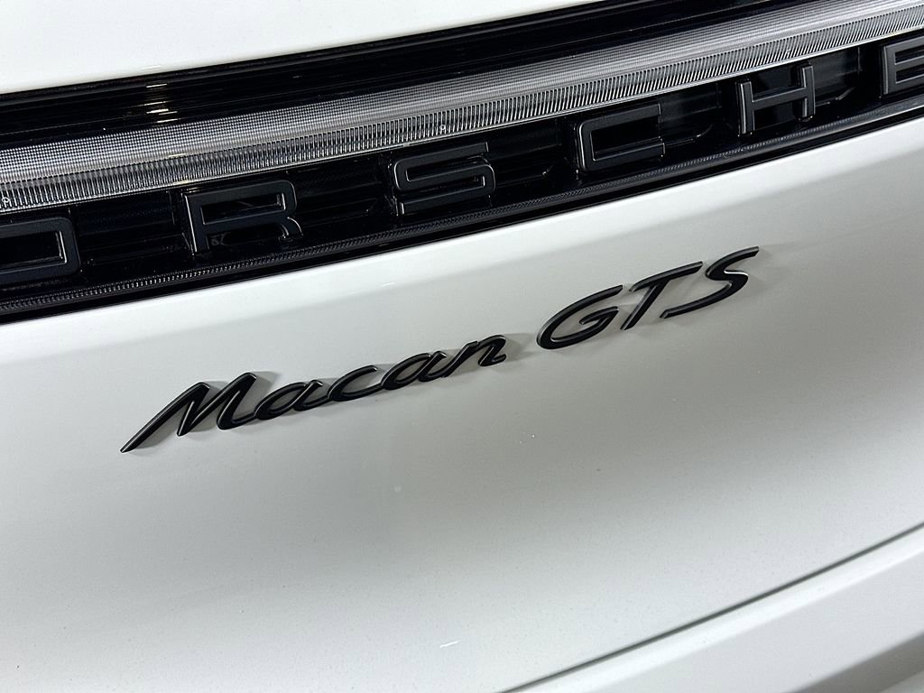 New 2026 Porsche Macan GTS image 34
