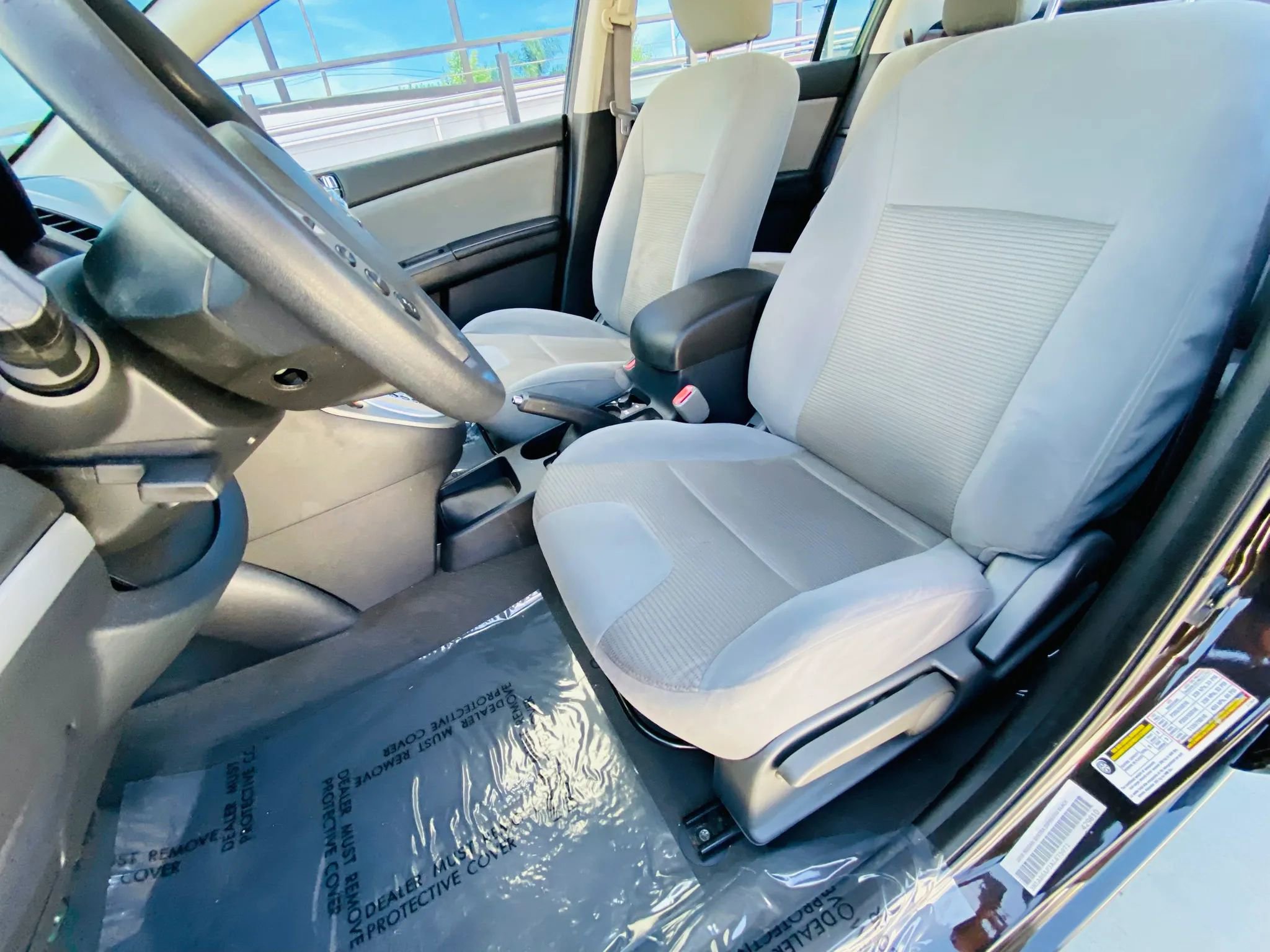 Used 2010 Nissan Sentra 2.0 S FWD image 3