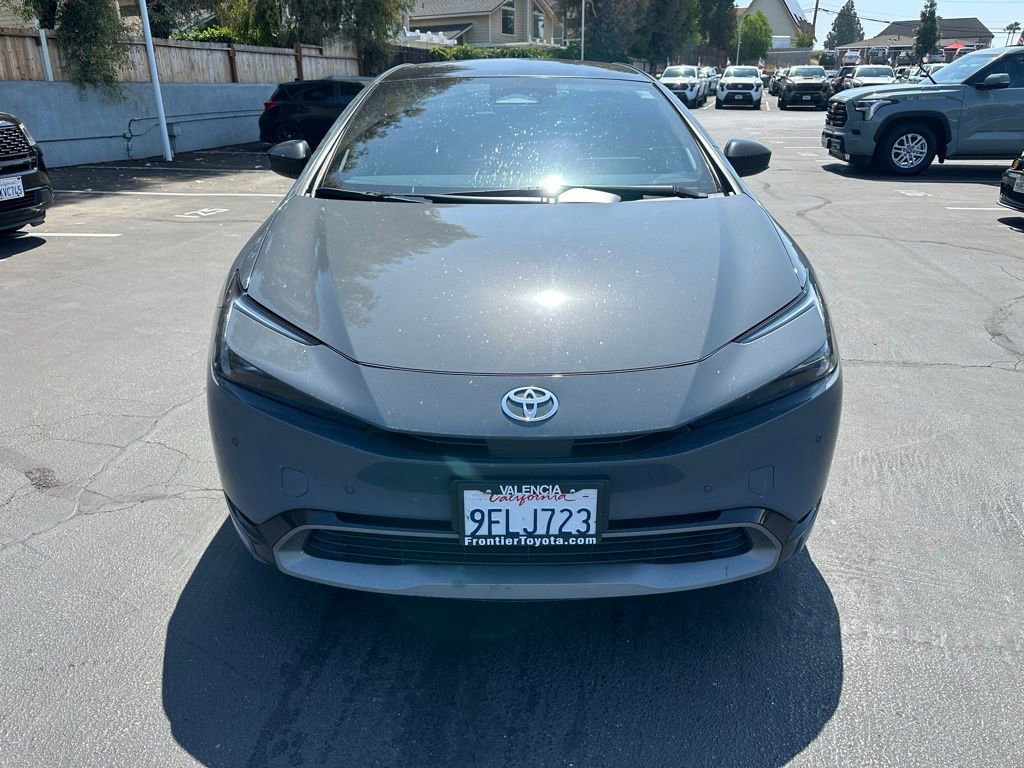 Used 2023 Toyota Prius Limited FWD image 10