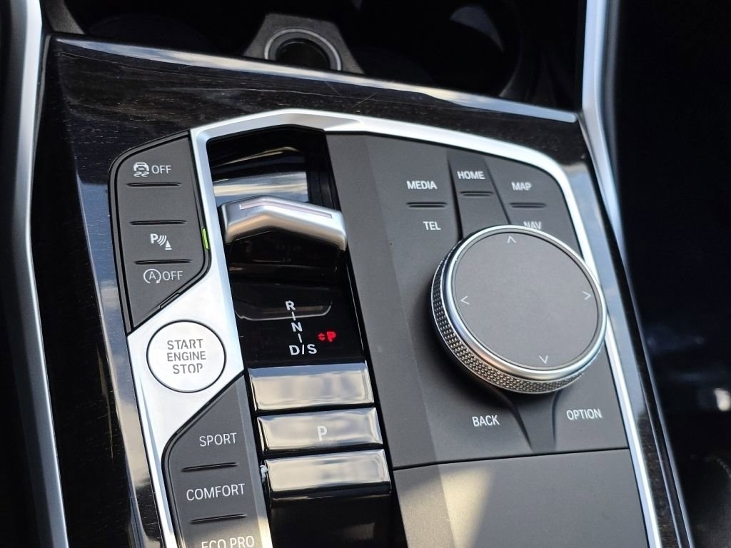 Used 2023 BMW 330i xDrive Sedan w/ Premium Package image 34