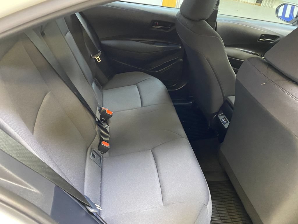 Used 2026 Toyota Corolla LE FWD image 27