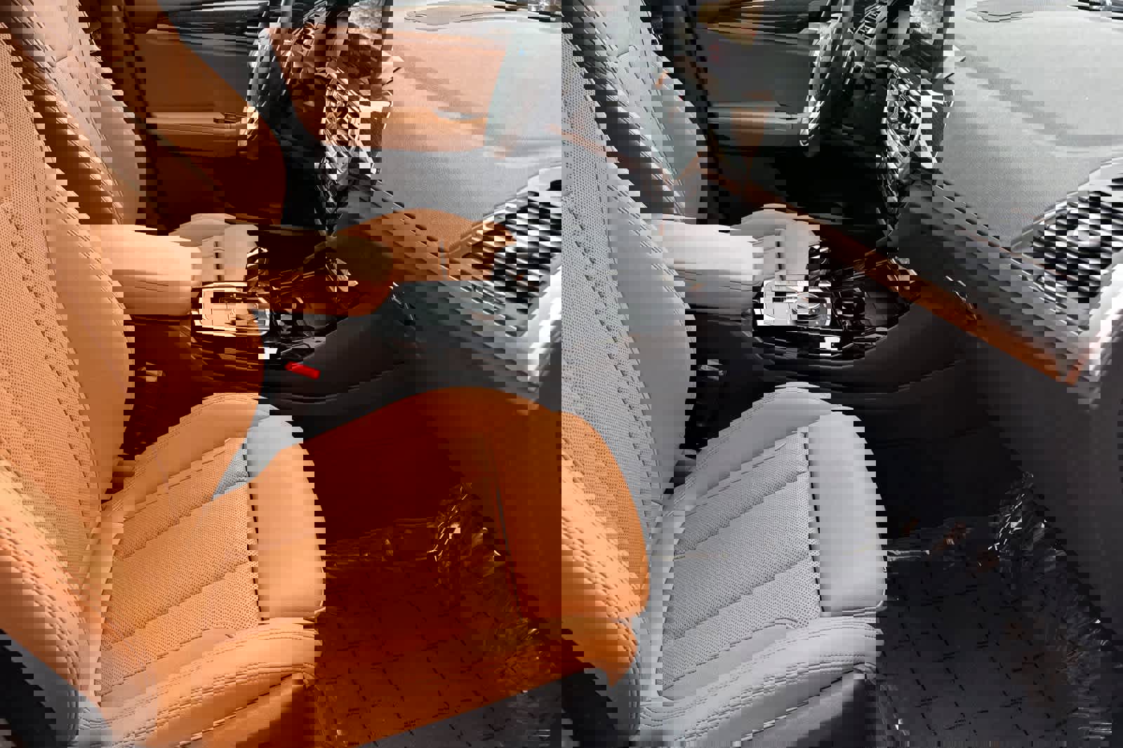 Used 2024 BMW X3 xDrive30i w/ Premium Package w/ZPA image 17