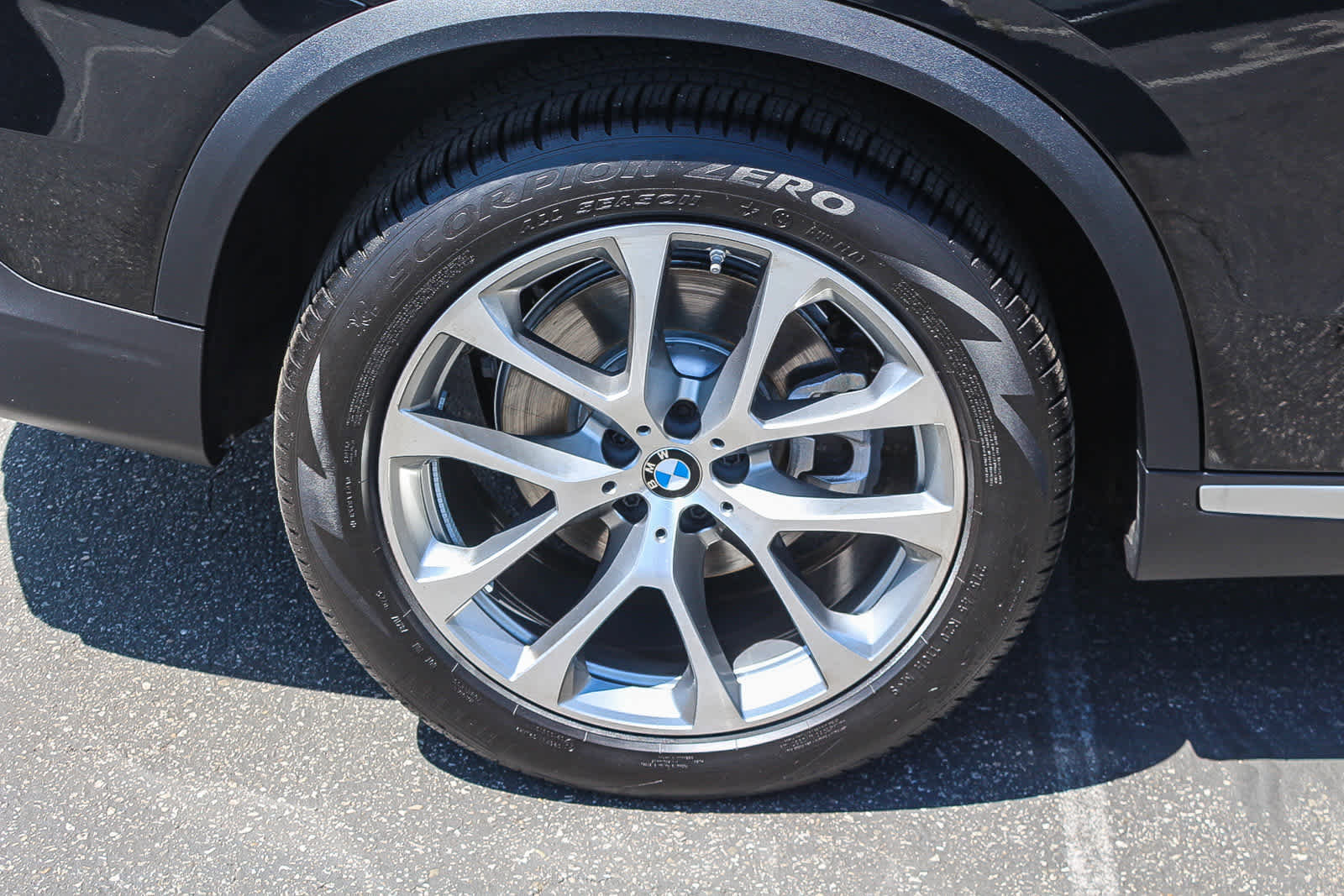 Used 2026 BMW X5 sDrive40i w/ Parking Assistance Package RWD image 8