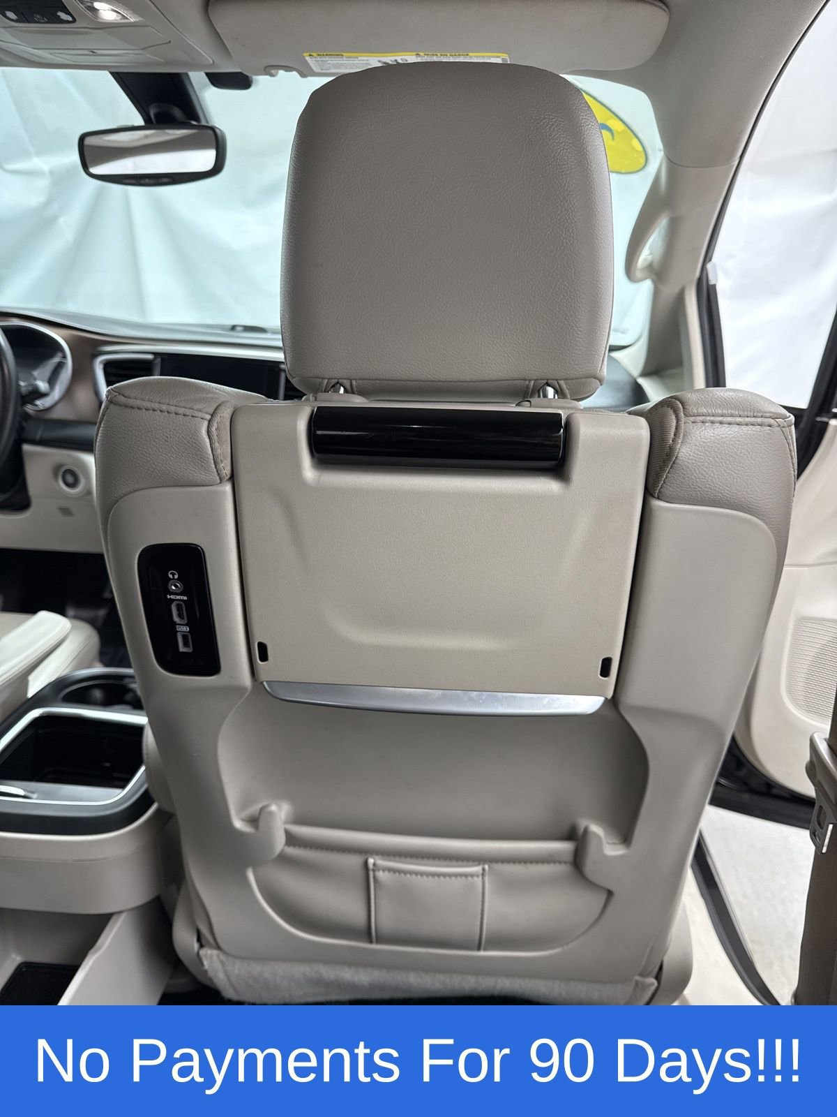 Used 2017 Chrysler Pacifica Touring-L Plus w/ Tire & Wheel Group image 37