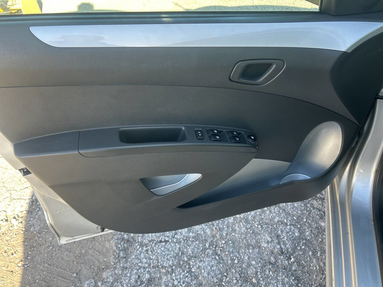 Used 2016 Chevrolet Spark LT image 13