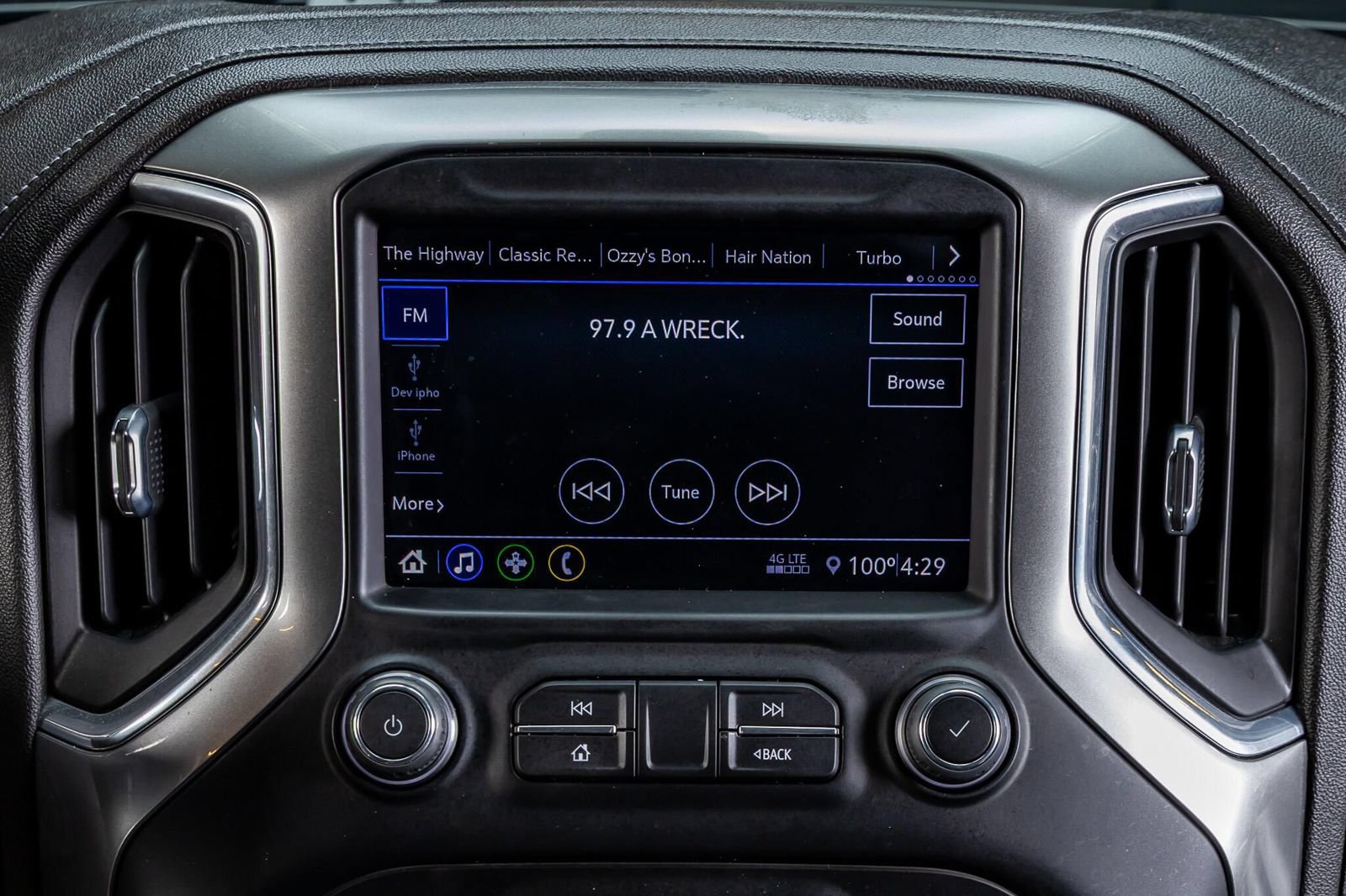 Used 2021 Chevrolet Silverado 1500 RST AWD/4WD image 22