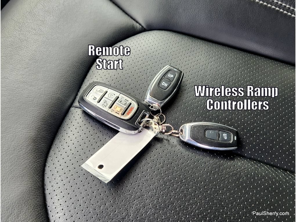 Used 2022 Chrysler Pacifica Touring-L FWD image 47