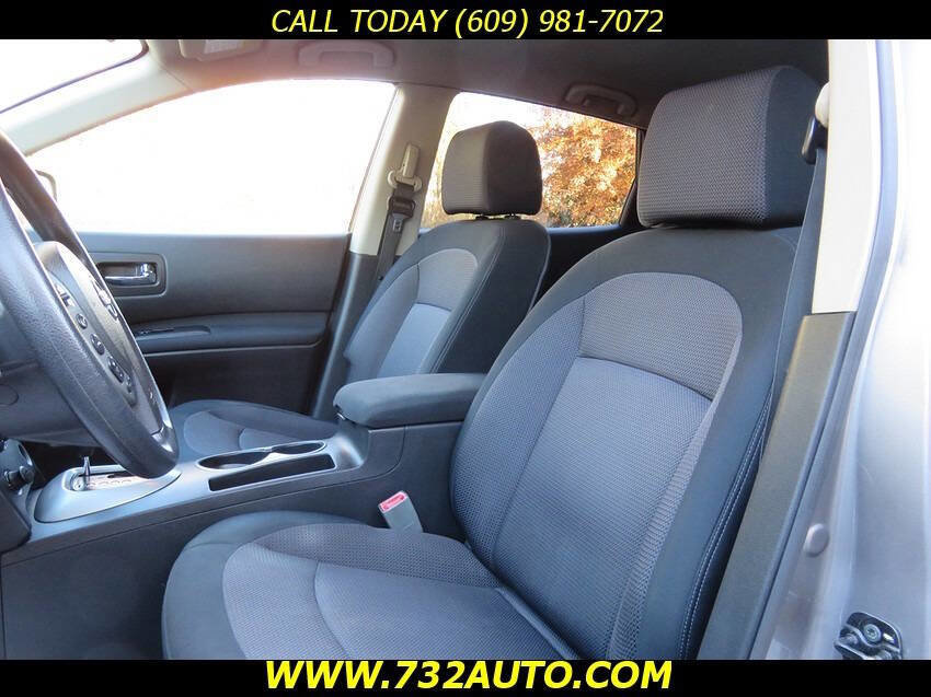 Used 2009 Nissan Rogue SL w/ Premium Pkg image 23