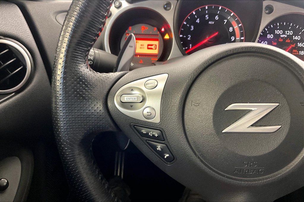 Used 2018 Nissan 370Z Touring RWD image 22