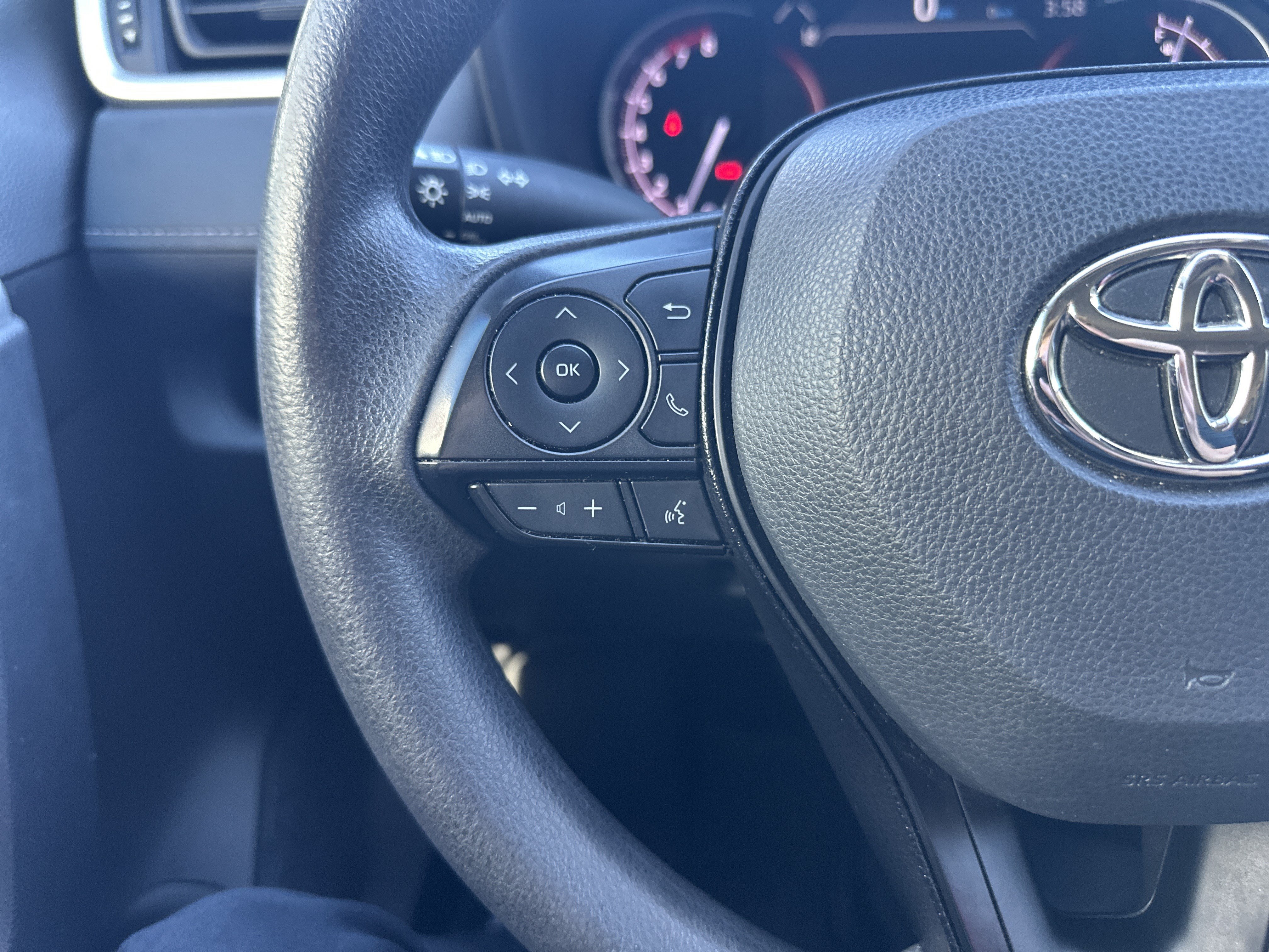 Used 2024 Toyota RAV4 XLE AWD/4WD image 19
