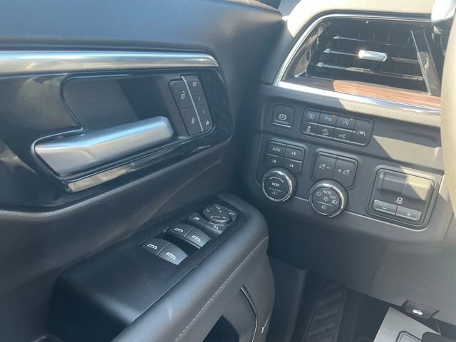 New 2026 Chevrolet Suburban Z71 w/ Z71 Off-Road Package AWD/4WD image 25
