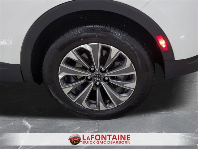 Used 2024 Buick Envision Preferred image 30