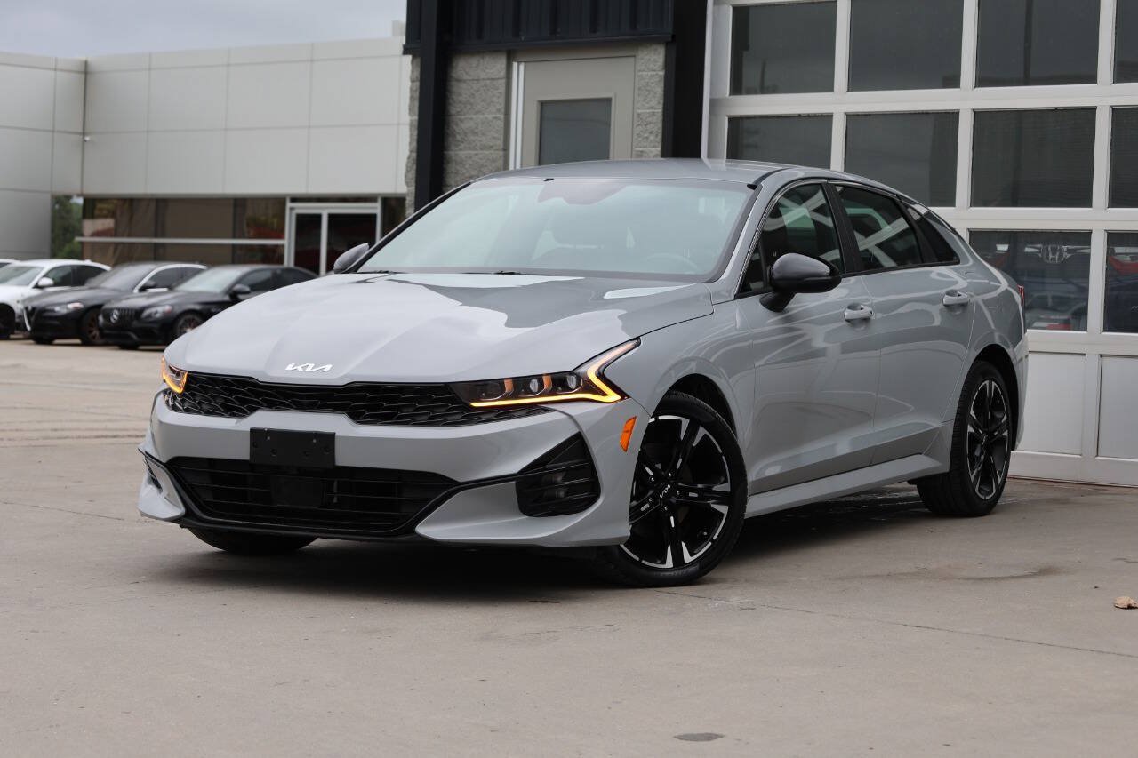 Used 2023 Kia K5 GT-Line w/ GT-Line Premium Package FWD image 3