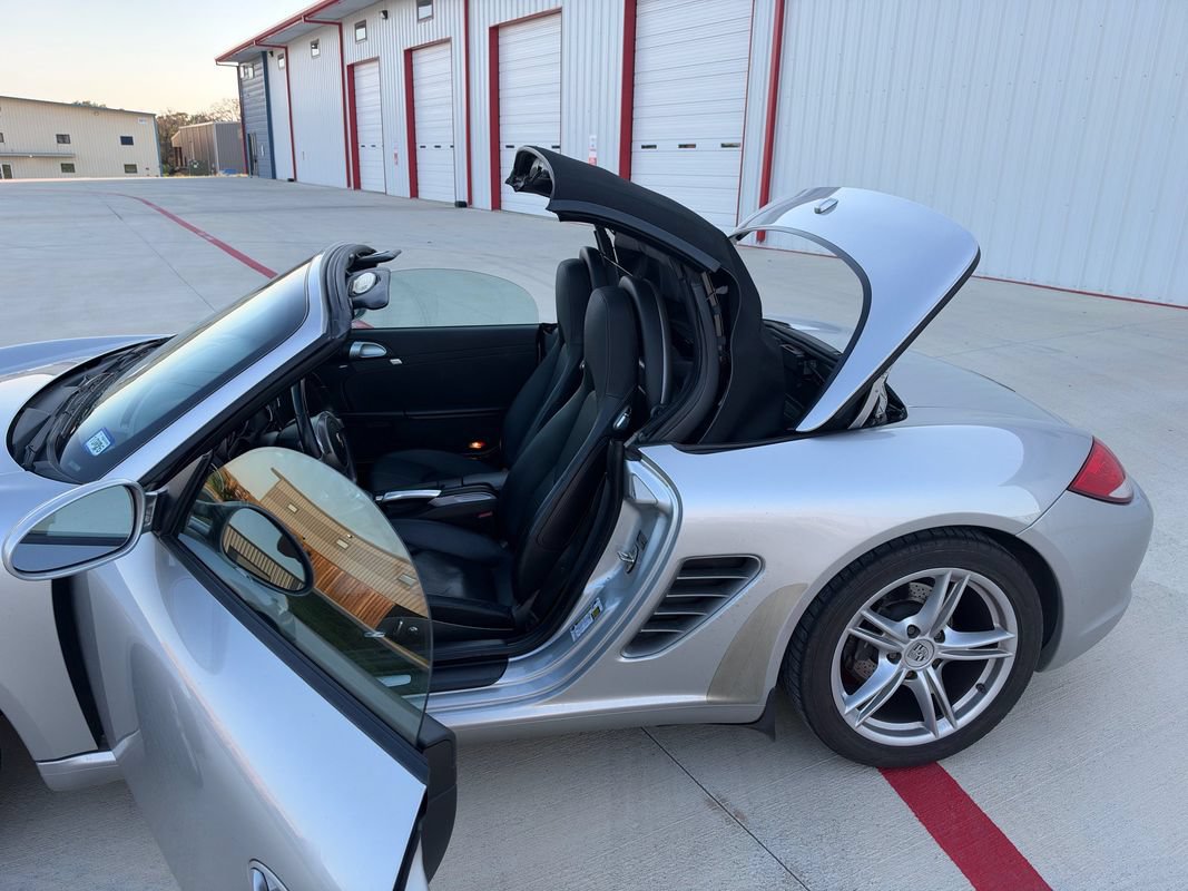 Used 2009 Porsche Boxster RWD image 11