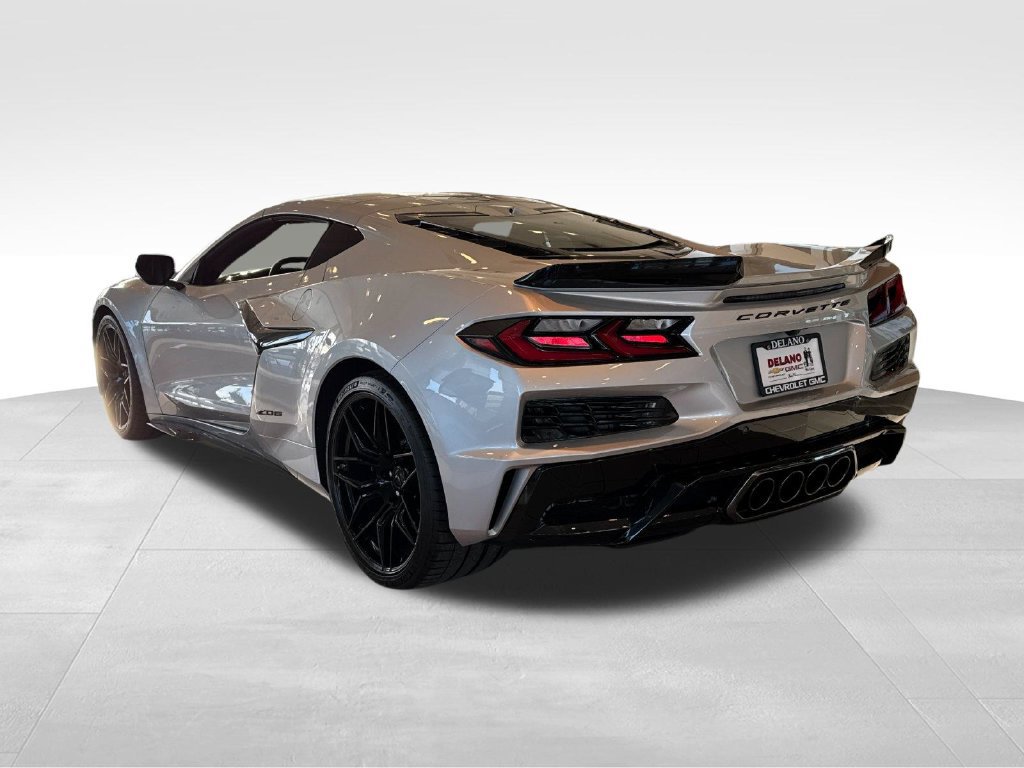 New 2027 Chevrolet Corvette Z06 RWD image 3