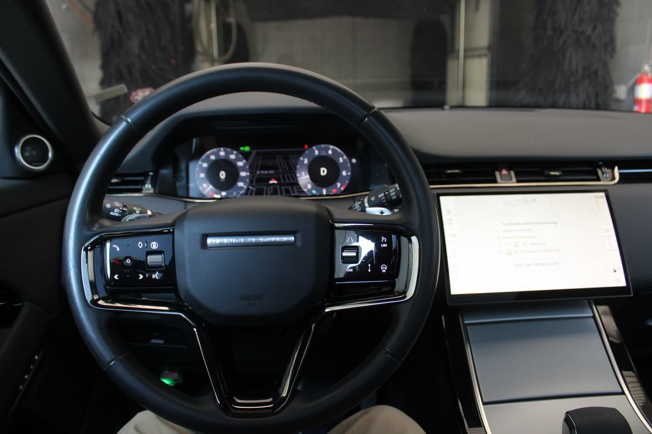 Used 2024 Land Rover Range Rover Evoque S AWD/4WD image 40