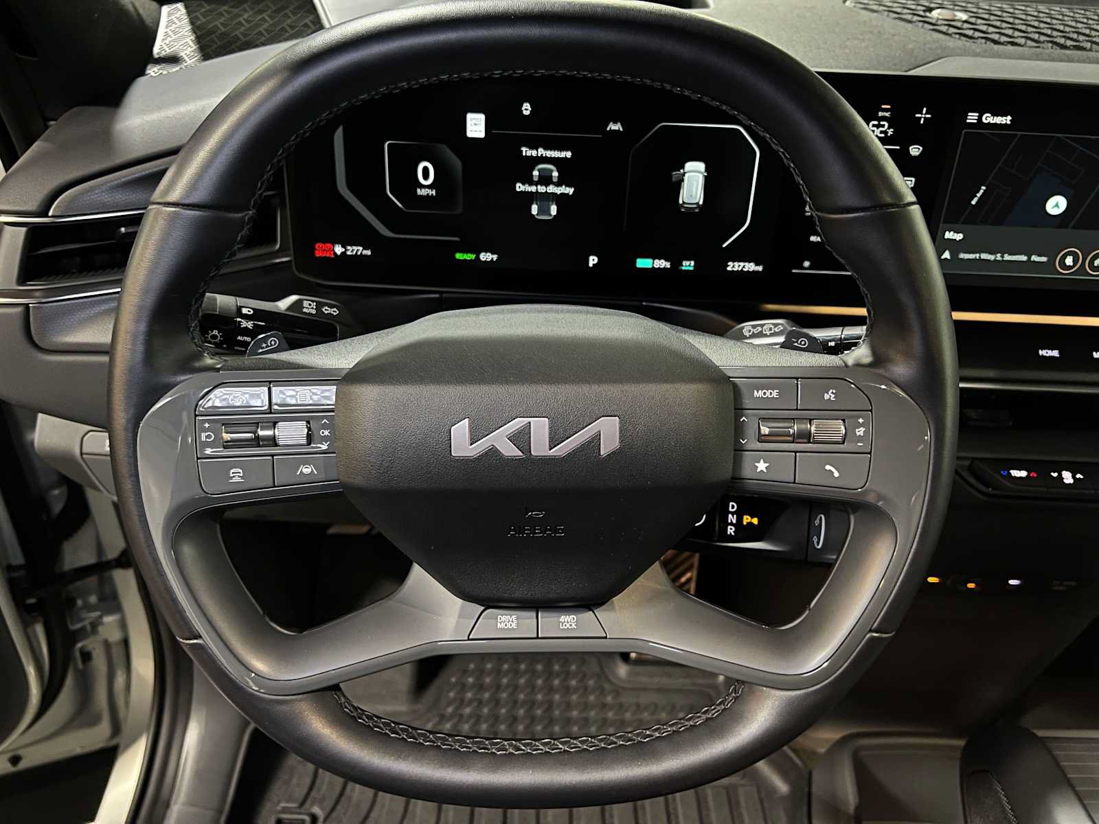 Used 2024 Kia EV9 GT-Line AWD/4WD image 36