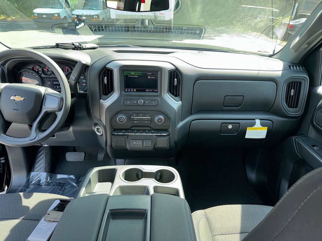 New 2026 Chevrolet Silverado 1500 Custom w/ LPO, Dark Essentials Package RWD image 31