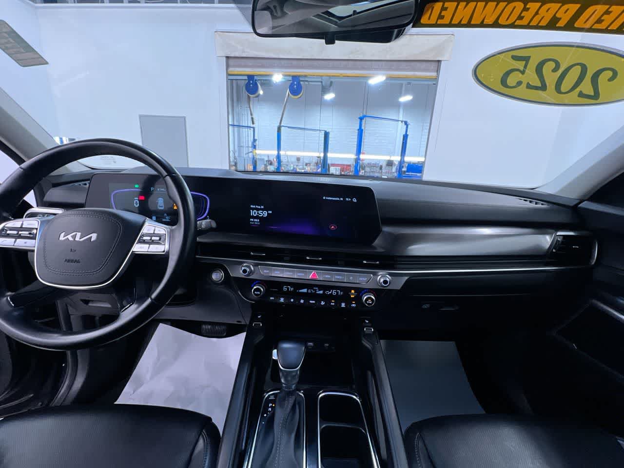 Used 2025 Kia Telluride S FWD image 23