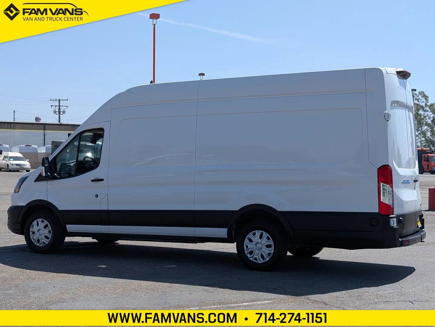 Used 2022 Ford E-Transit 148 High Roof Extended RWD image 7
