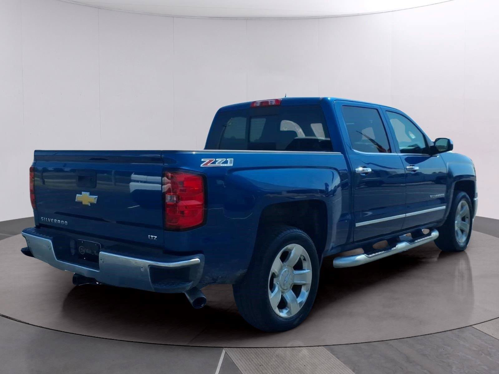 Used 2015 Chevrolet Silverado 1500 LTZ AWD/4WD image 5
