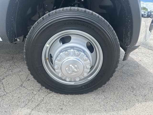 New 2025 RAM 5500 Tradesman image 16