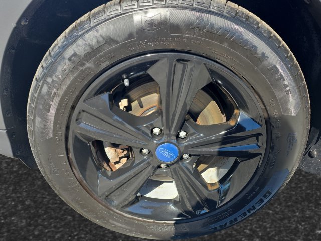 Used 2016 Ford Escape SE w/ SE Leather Comfort Package AWD/4WD image 4