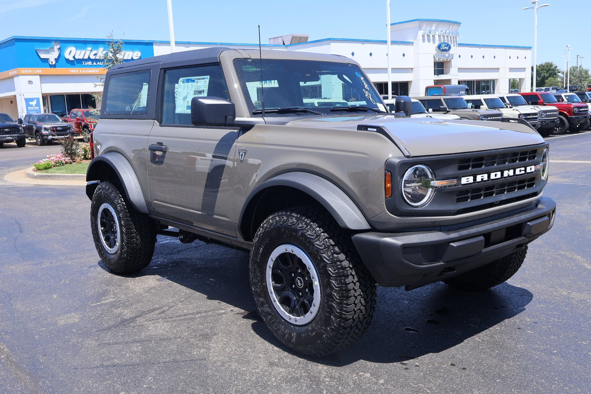 New 2026 Ford Bronco 2-Door w/ Sasquatch Package