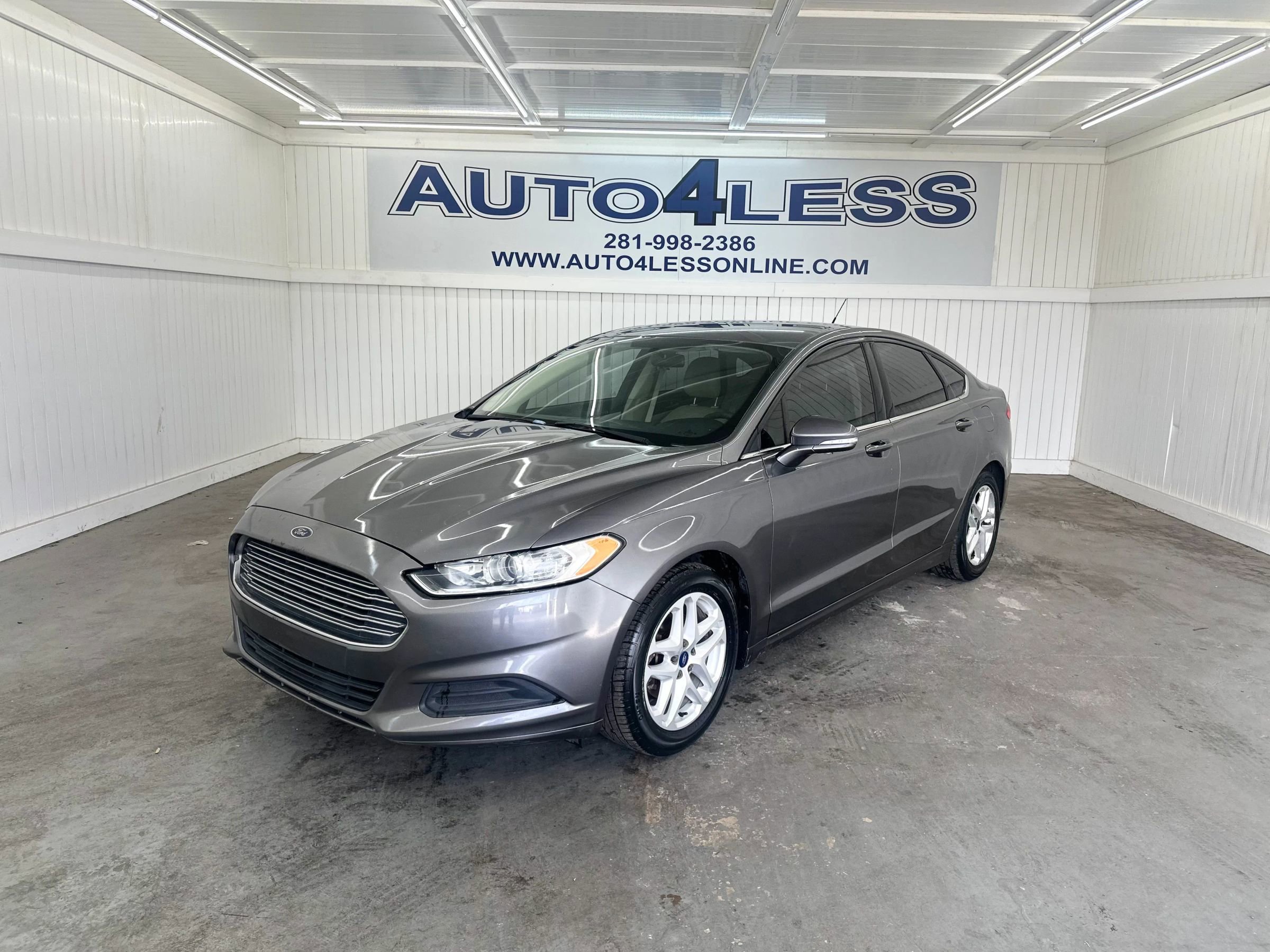 Used 2014 Ford Fusion SE