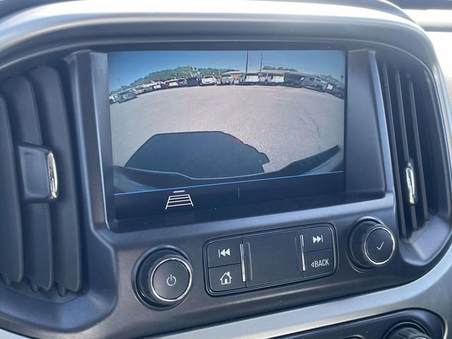 Used 2022 Chevrolet Colorado LT w/ Fleet Safety Package image 18