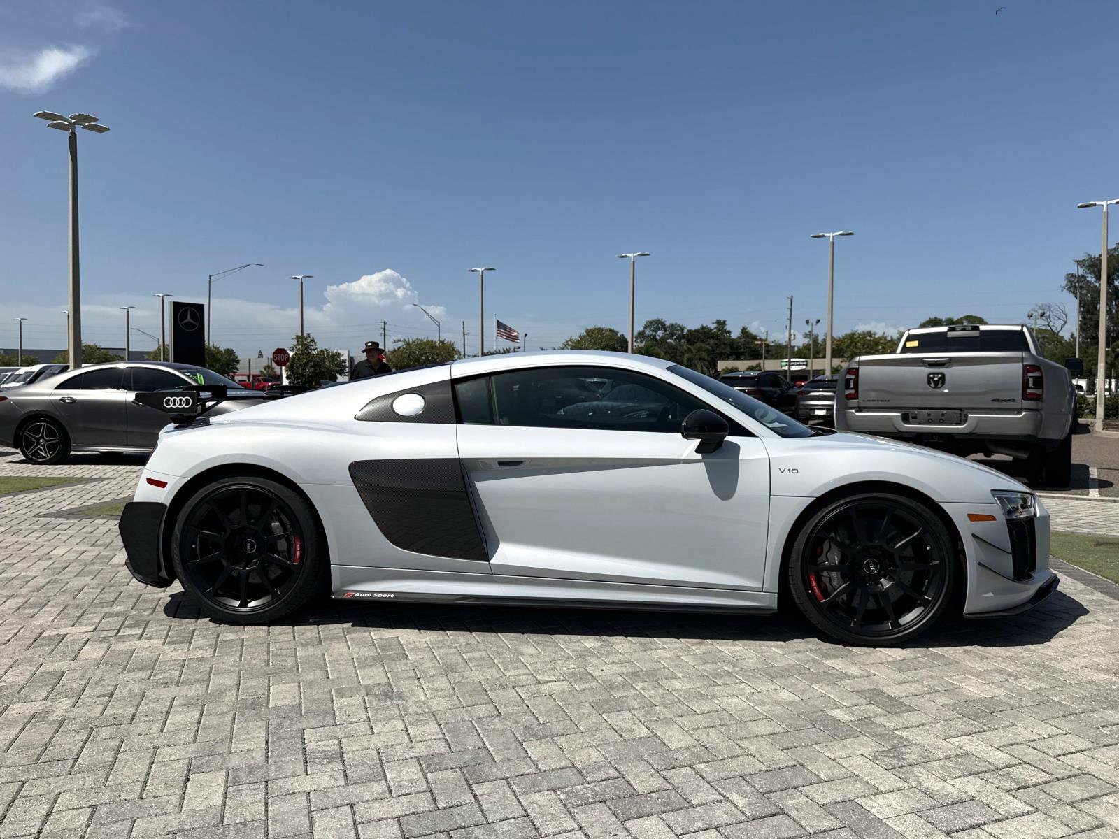 Used 2018 Audi R8 V10 plus AWD/4WD image 6
