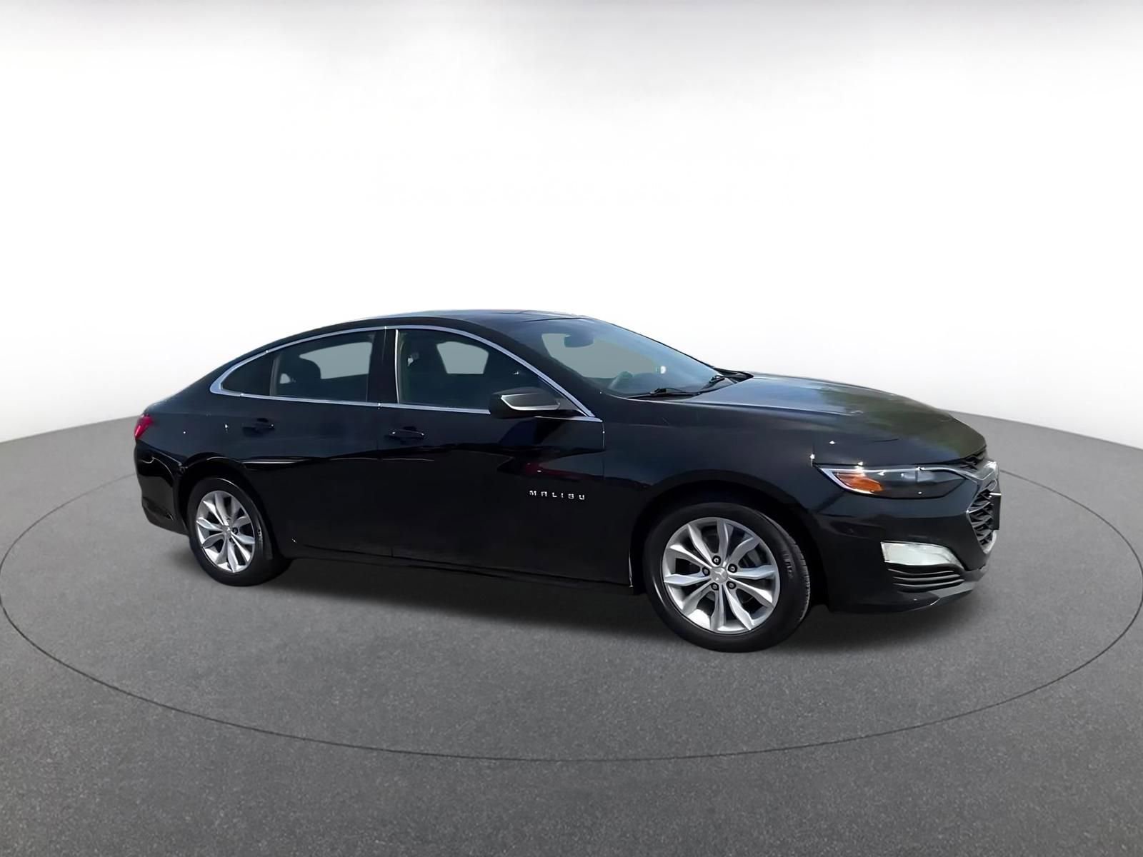 Used 2023 Chevrolet Malibu LT video 2