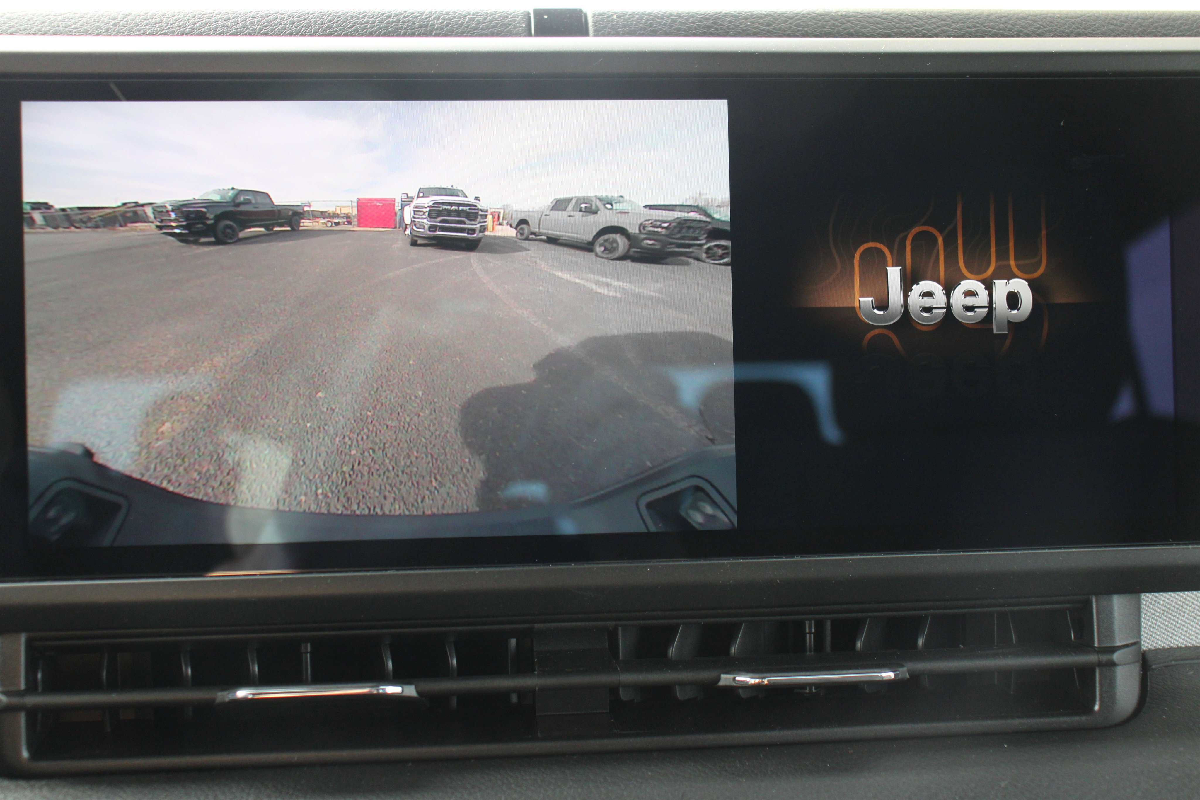 New 2026 Jeep Gladiator Sport image 18