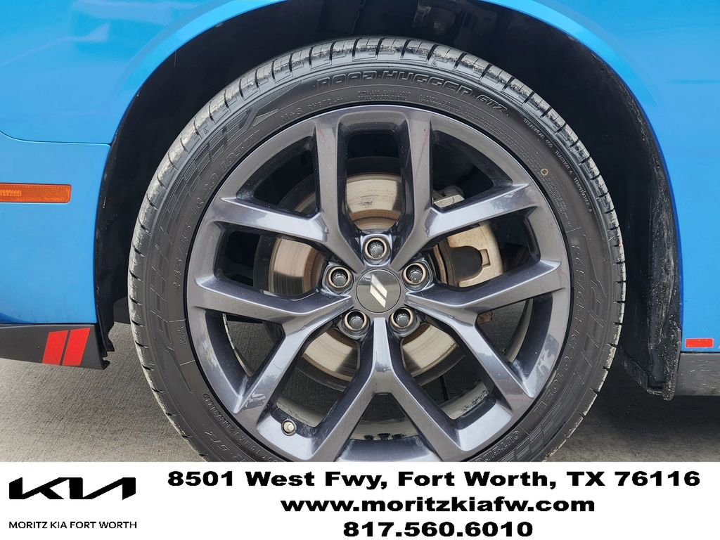 Used 2023 Dodge Challenger SXT w/ Blacktop Package RWD image 9