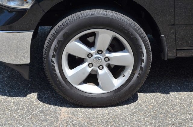 Used 2024 RAM 1500 Classic SLT AWD/4WD image 13
