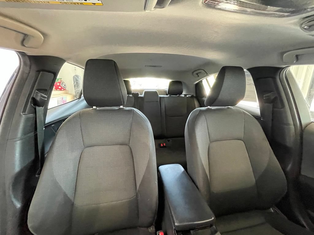 Used 2023 Toyota Prius LE FWD image 28