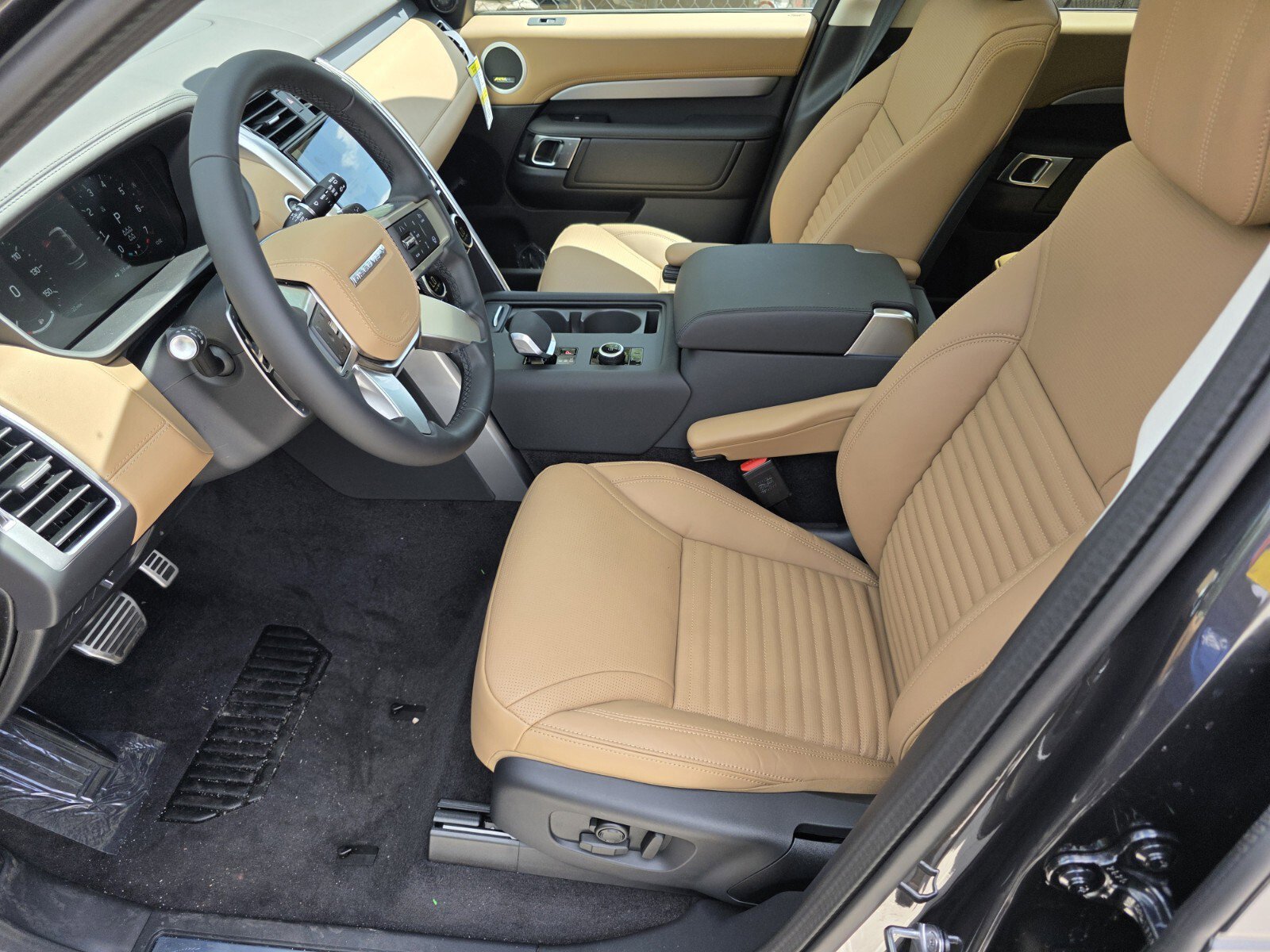 New 2026 Land Rover Discovery Limited Edition AWD/4WD image 10