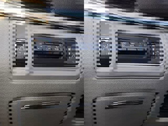 Used 2013 Cadillac XTS Premium image 21