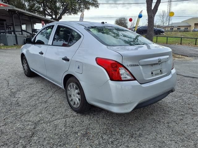 Used 2015 Nissan Versa S FWD image 25