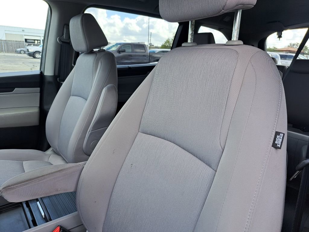 Used 2023 Honda Odyssey EX image 19