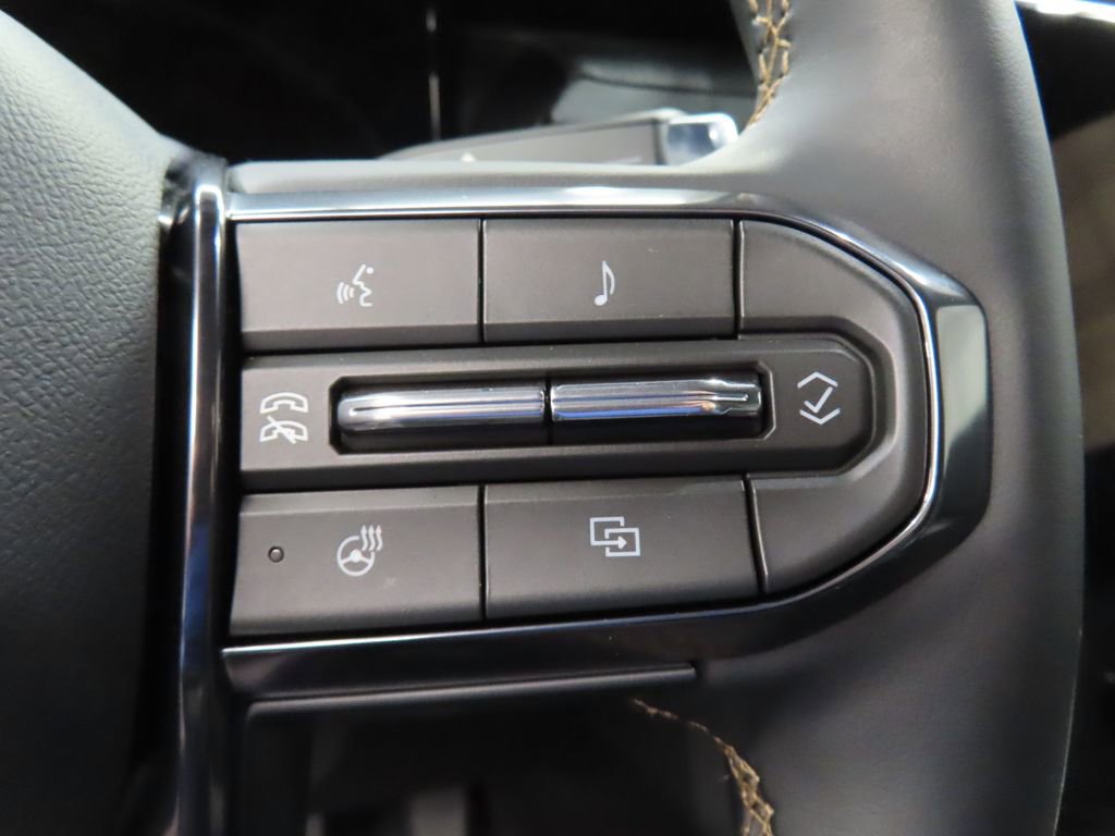 Used 2026 GMC Acadia AT4 w/ LPO, Floor Liner Package AWD/4WD image 60