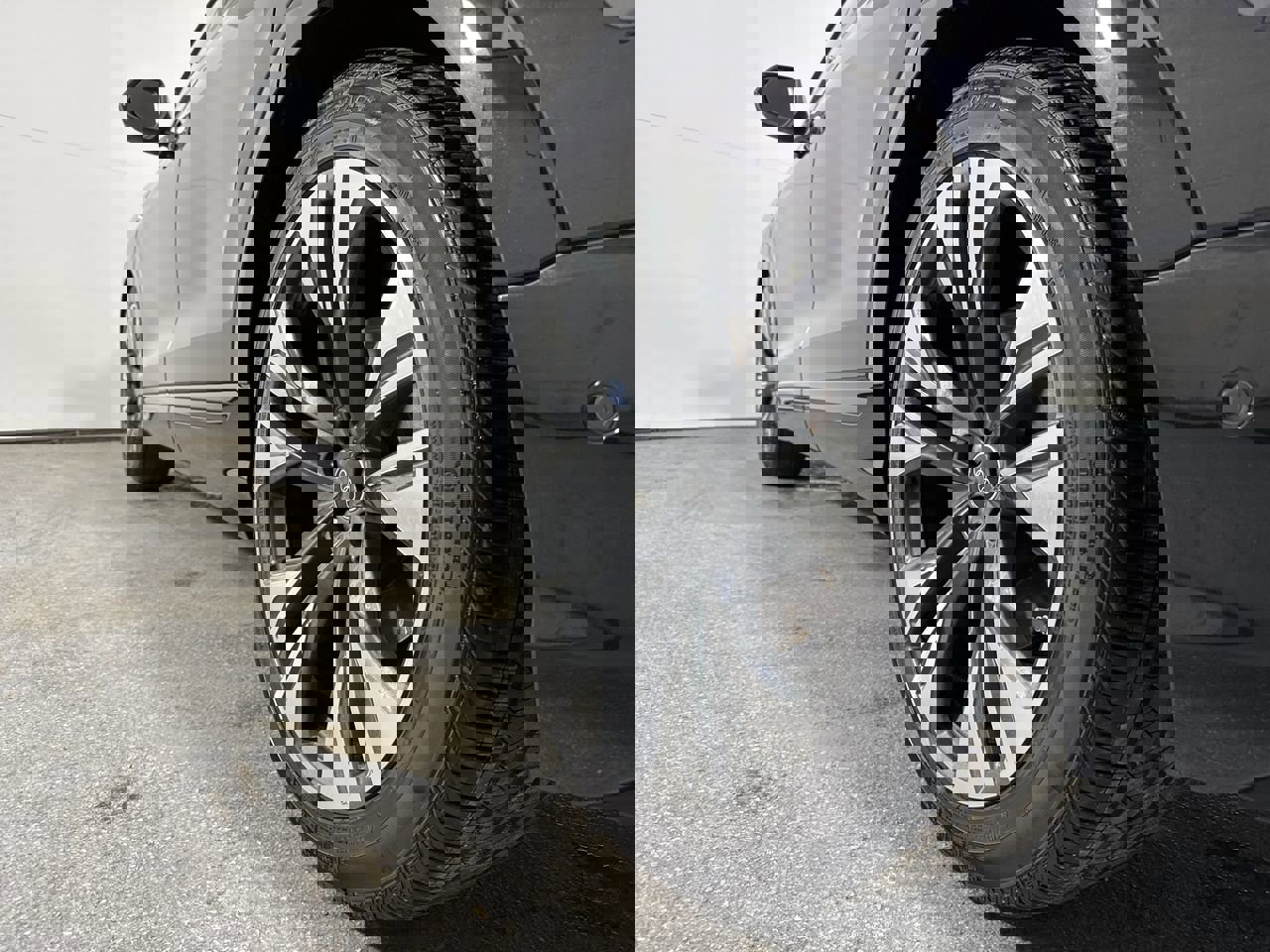 Used 2025 Audi Q8 Premium Plus w/ Premium Plus Package image 3