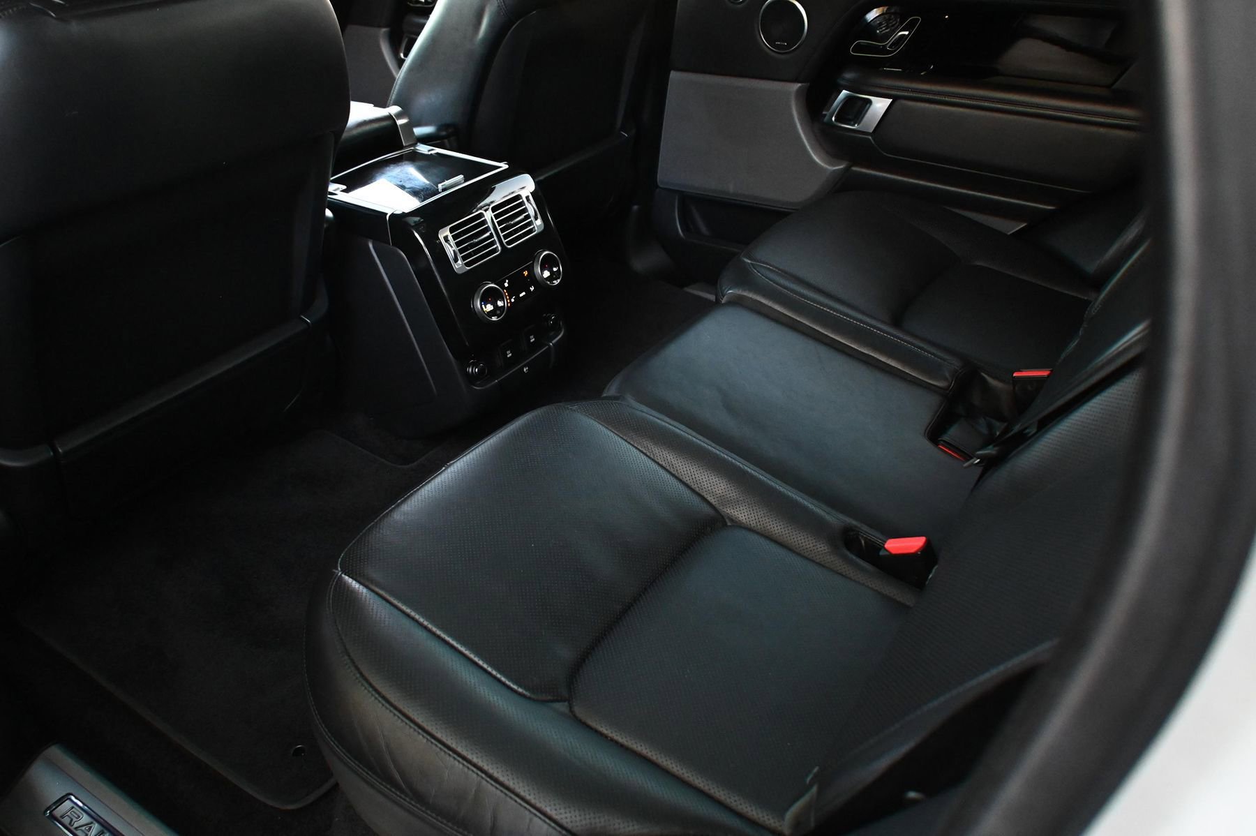 Used 2019 Land Rover Range Rover Long Wheelbase Supercharged AWD/4WD image 26