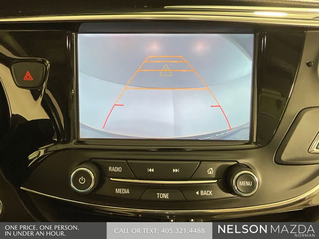Used 2017 Buick Envision Essence image 32