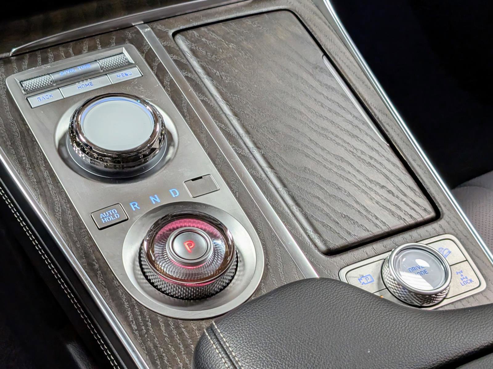 Used 2024 Genesis GV80 3.5T image 28