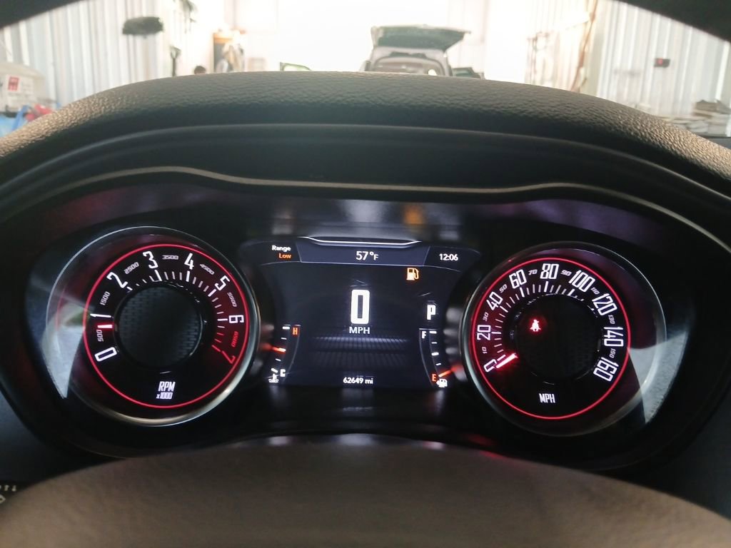 Used 2023 Dodge Challenger SXT RWD image 13