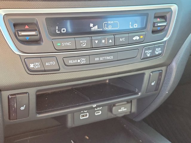 Certified 2024 Honda Passport TrailSport image 29