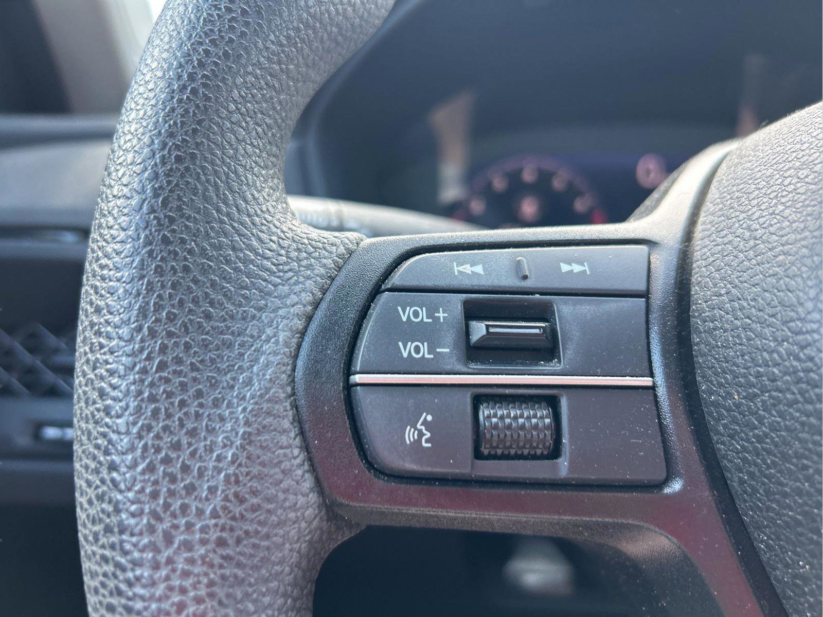Used 2023 Honda Accord LX image 14