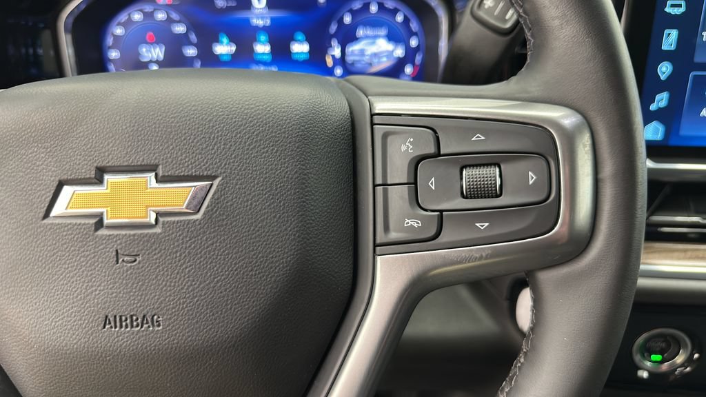 Used 2024 Chevrolet Silverado 1500 LT AWD/4WD image 21